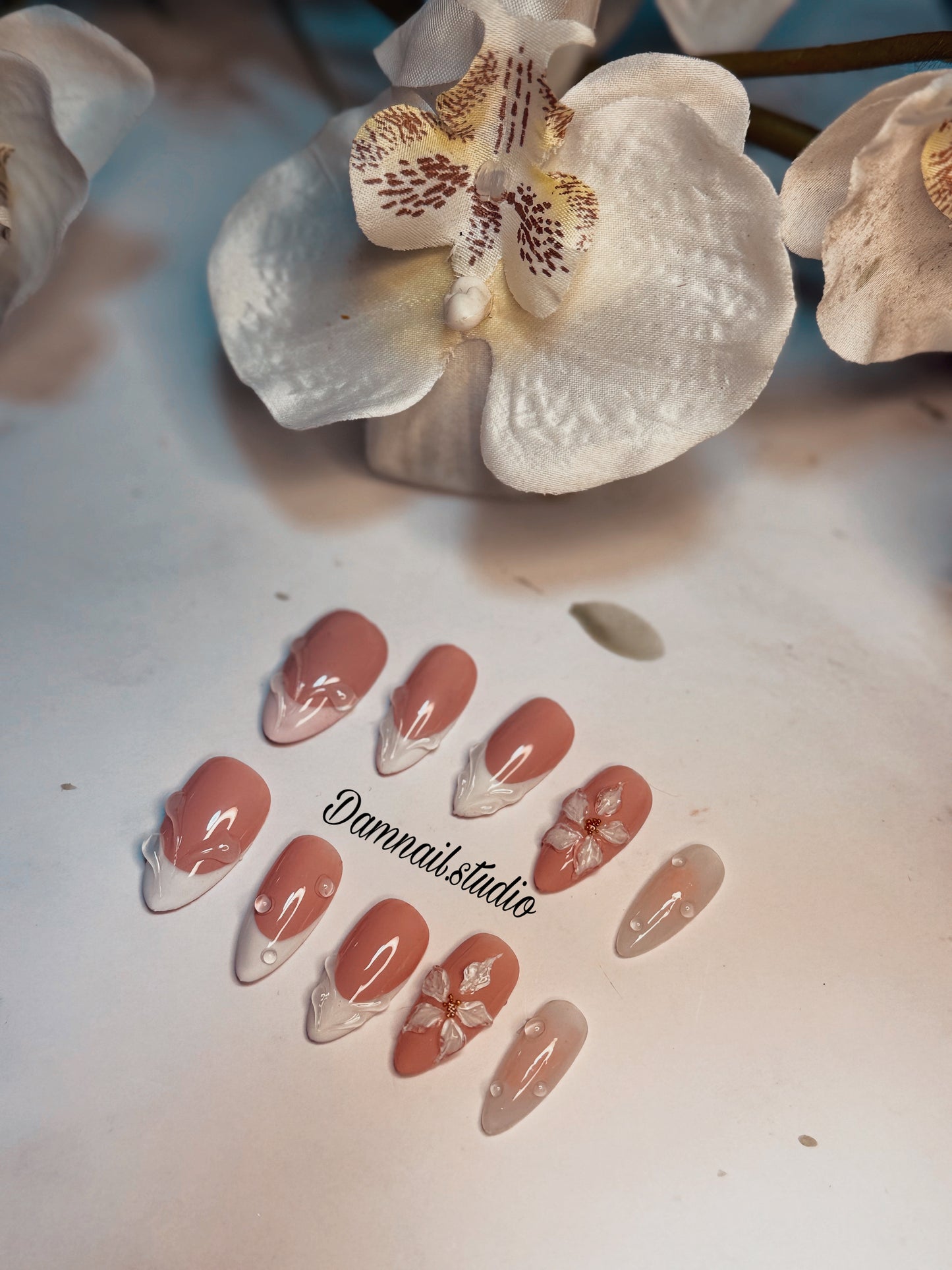 Nail box